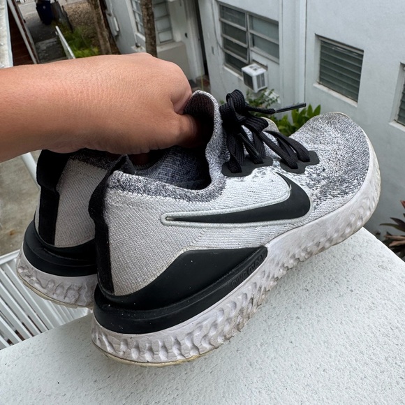 NIKE REACT SNEAKERS SIZE 8.5 - Picture 13 of 13